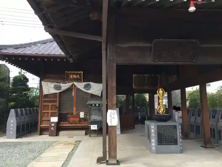 成田山川越別院の本殿・本堂