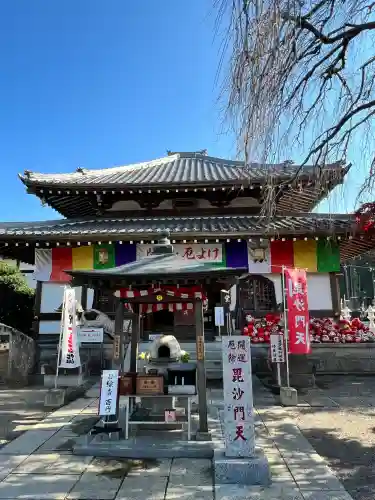 一乗院(身代不動尊) の{uncategorized: "未分類", other: "その他", undefined: "問題あり", building: "その他建物", grave: "お墓", sacred_gate: "鳥居", guardian: "狛犬", statue: "像", buddha: "仏像", history: "歴史", nature: "自然", garden: "庭園", animal: "動物", pagoda: "塔", temizu: "手水舎", mountain_gate: "山門・神門", sanctuary: "本殿・本堂", subordinate: "末社・摂社", art: "芸術", scenery: "景色", jizo: "地蔵", ema: "絵馬", goshuin: "御朱印", omikuji: "おみくじ", items: "授与品その他", amulet: "お守り", goshuincho: "御朱印帳", eats: "食事", festival: "お祭り", votive_dance: "神楽", shichigosan: "七五三参", wedding: "結婚式", experience: "体験その他", initially: "初詣", around: "周辺", anti_infection: "感染症対策"}