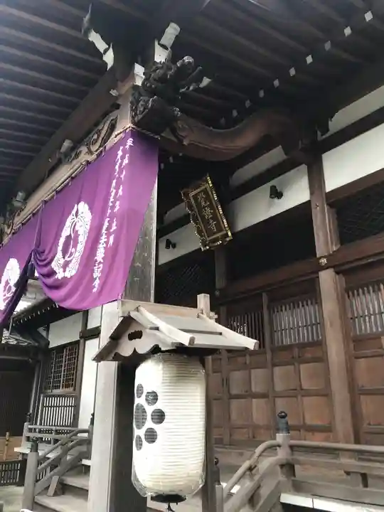 覚證寺の本殿・本堂