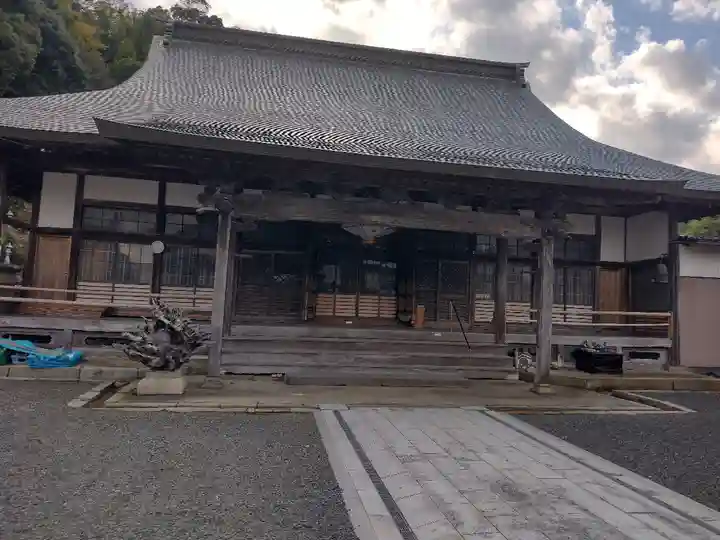 仏性寺の本殿・本堂