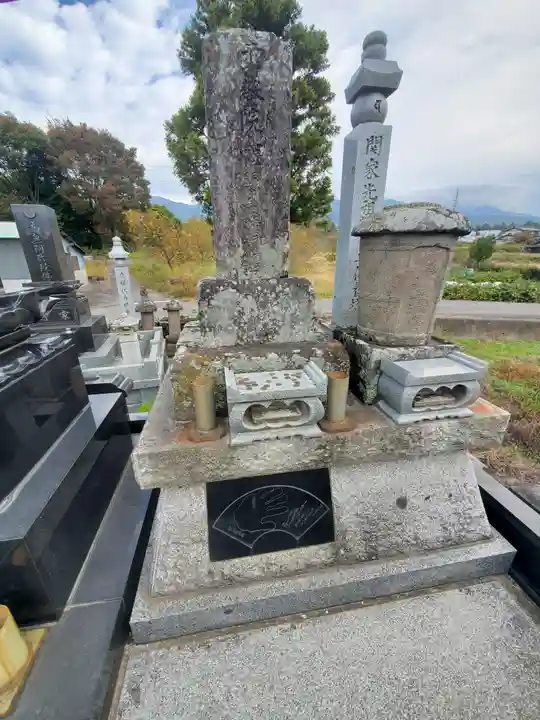 童女神社のお墓