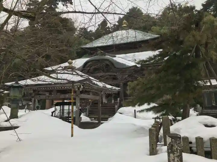 松尾寺の本殿・本堂