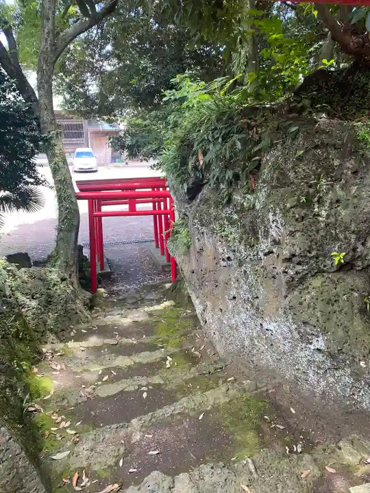 稲荷神社の鳥居