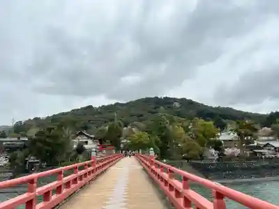宇治上神社の{uncategorized: "未分類", other: "その他", undefined: "問題あり", building: "その他建物", grave: "お墓", sacred_gate: "鳥居", guardian: "狛犬", statue: "像", buddha: "仏像", history: "歴史", nature: "自然", garden: "庭園", animal: "動物", pagoda: "塔", temizu: "手水舎", mountain_gate: "山門・神門", sanctuary: "本殿・本堂", subordinate: "末社・摂社", art: "芸術", scenery: "景色", jizo: "地蔵", ema: "絵馬", goshuin: "御朱印", omikuji: "おみくじ", items: "授与品その他", amulet: "お守り", goshuincho: "御朱印帳", eats: "食事", festival: "お祭り", votive_dance: "神楽", shichigosan: "七五三参", wedding: "結婚式", experience: "体験その他", initially: "初詣", around: "周辺", anti_infection: "感染症対策"}