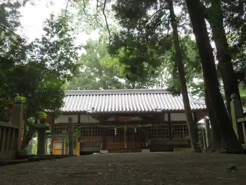 栗村神社の本殿