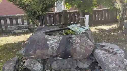 大分元町石仏の手水舎