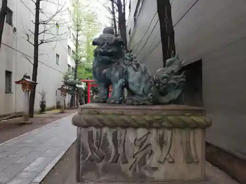 花園神社の狛犬