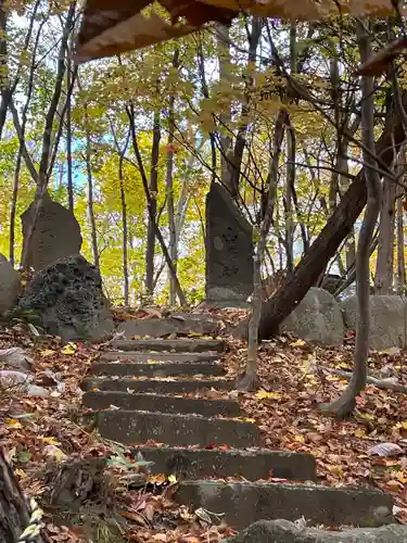 開拓神社（紅櫻公園）の建物その他