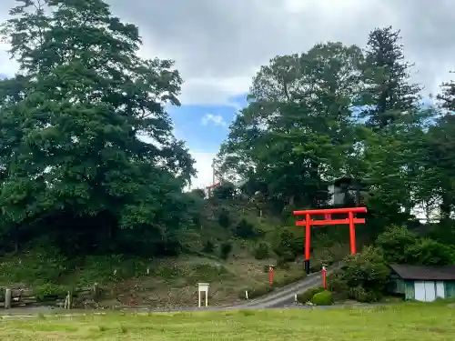皇大神社の{uncategorized: "未分類", other: "その他", undefined: "問題あり", building: "その他建物", grave: "お墓", sacred_gate: "鳥居", guardian: "狛犬", statue: "像", buddha: "仏像", history: "歴史", nature: "自然", garden: "庭園", animal: "動物", pagoda: "塔", temizu: "手水舎", mountain_gate: "山門・神門", sanctuary: "本殿・本堂", subordinate: "末社・摂社", art: "芸術", scenery: "景色", jizo: "地蔵", ema: "絵馬", goshuin: "御朱印", omikuji: "おみくじ", items: "授与品その他", amulet: "お守り", goshuincho: "御朱印帳", eats: "食事", festival: "お祭り", votive_dance: "神楽", shichigosan: "七五三参", wedding: "結婚式", experience: "体験その他", initially: "初詣", around: "周辺", anti_infection: "感染症対策"}