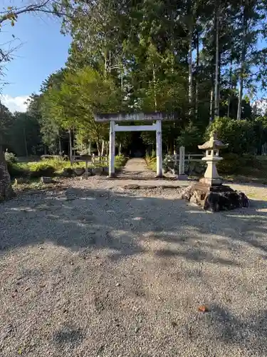 粟生八柱神社(三重県)