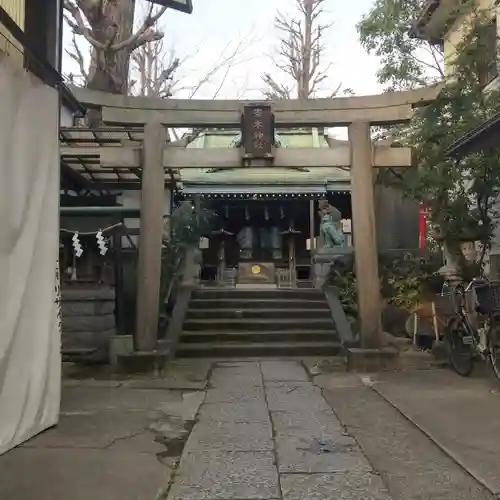 寄木神社の本殿・本堂