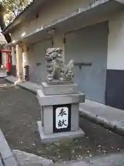 銀杏岡八幡神社の狛犬