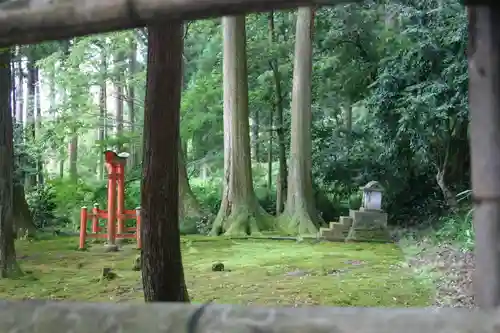 八幡神社の建物その他