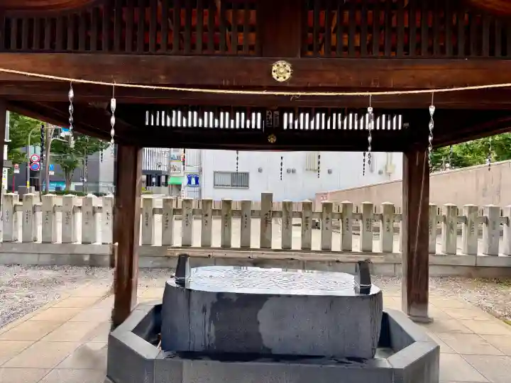 佐佳枝廼社の{uncategorized: "未分類", other: "その他", undefined: "問題あり", building: "その他建物", grave: "お墓", sacred_gate: "鳥居", guardian: "狛犬", statue: "像", buddha: "仏像", history: "歴史", nature: "自然", garden: "庭園", animal: "動物", pagoda: "塔", temizu: "手水舎", mountain_gate: "山門・神門", sanctuary: "本殿・本堂", subordinate: "末社・摂社", art: "芸術", scenery: "景色", jizo: "地蔵", ema: "絵馬", goshuin: "御朱印", omikuji: "おみくじ", items: "授与品その他", amulet: "お守り", goshuincho: "御朱印帳", eats: "食事", festival: "お祭り", votive_dance: "神楽", shichigosan: "七五三参", wedding: "結婚式", experience: "体験その他", initially: "初詣", around: "周辺", anti_infection: "感染症対策"}