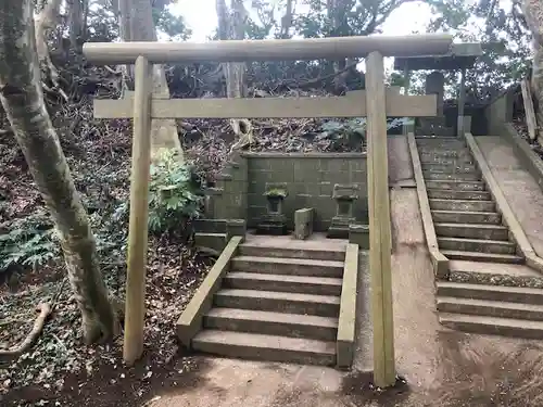 大山阿夫利／龍　神社の鳥居