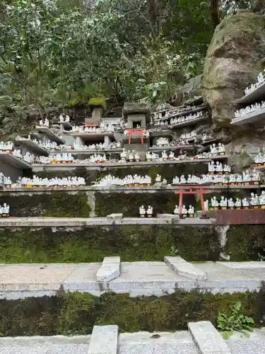 佐助稲荷神社の{uncategorized: "未分類", other: "その他", undefined: "問題あり", building: "その他建物", grave: "お墓", sacred_gate: "鳥居", guardian: "狛犬", statue: "像", buddha: "仏像", history: "歴史", nature: "自然", garden: "庭園", animal: "動物", pagoda: "塔", temizu: "手水舎", mountain_gate: "山門・神門", sanctuary: "本殿・本堂", subordinate: "末社・摂社", art: "芸術", scenery: "景色", jizo: "地蔵", ema: "絵馬", goshuin: "御朱印", omikuji: "おみくじ", items: "授与品その他", amulet: "お守り", goshuincho: "御朱印帳", eats: "食事", festival: "お祭り", votive_dance: "神楽", shichigosan: "七五三参", wedding: "結婚式", experience: "体験その他", initially: "初詣", around: "周辺", anti_infection: "感染症対策"}