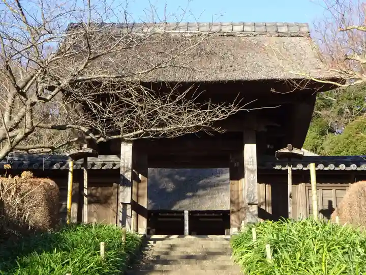 横浜 西方寺の山門・神門