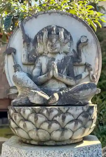 成願寺の{uncategorized: "未分類", other: "その他", undefined: "問題あり", building: "その他建物", grave: "お墓", sacred_gate: "鳥居", guardian: "狛犬", statue: "像", buddha: "仏像", history: "歴史", nature: "自然", garden: "庭園", animal: "動物", pagoda: "塔", temizu: "手水舎", mountain_gate: "山門・神門", sanctuary: "本殿・本堂", subordinate: "末社・摂社", art: "芸術", scenery: "景色", jizo: "地蔵", ema: "絵馬", goshuin: "御朱印", omikuji: "おみくじ", items: "授与品その他", amulet: "お守り", goshuincho: "御朱印帳", eats: "食事", festival: "お祭り", votive_dance: "神楽", shichigosan: "七五三参", wedding: "結婚式", experience: "体験その他", initially: "初詣", around: "周辺", anti_infection: "感染症対策"}