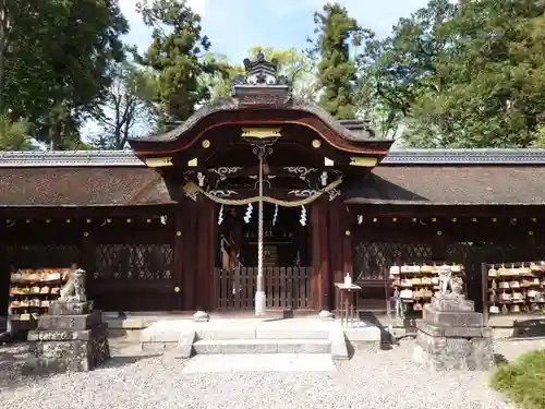 梅宮大社の本殿・本堂