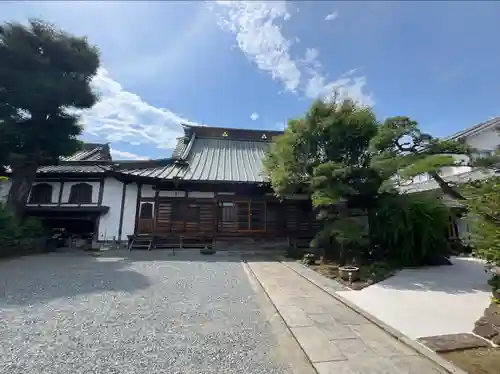 関雲山長福寺の本殿・本堂