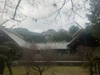 伊曽乃神社の{uncategorized: "未分類", other: "その他", undefined: "問題あり", building: "その他建物", grave: "お墓", sacred_gate: "鳥居", guardian: "狛犬", statue: "像", buddha: "仏像", history: "歴史", nature: "自然", garden: "庭園", animal: "動物", pagoda: "塔", temizu: "手水舎", mountain_gate: "山門・神門", sanctuary: "本殿・本堂", subordinate: "末社・摂社", art: "芸術", scenery: "景色", jizo: "地蔵", ema: "絵馬", goshuin: "御朱印", omikuji: "おみくじ", items: "授与品その他", amulet: "お守り", goshuincho: "御朱印帳", eats: "食事", festival: "お祭り", votive_dance: "神楽", shichigosan: "七五三参", wedding: "結婚式", experience: "体験その他", initially: "初詣", around: "周辺", anti_infection: "感染症対策"}