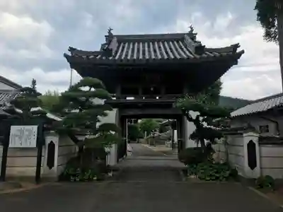 長福寺の山門・神門