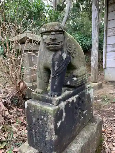 月夜見神社の狛犬