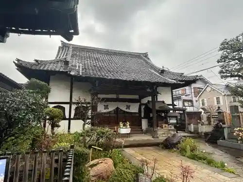 一乗寺の{uncategorized: "未分類", other: "その他", undefined: "問題あり", building: "その他建物", grave: "お墓", sacred_gate: "鳥居", guardian: "狛犬", statue: "像", buddha: "仏像", history: "歴史", nature: "自然", garden: "庭園", animal: "動物", pagoda: "塔", temizu: "手水舎", mountain_gate: "山門・神門", sanctuary: "本殿・本堂", subordinate: "末社・摂社", art: "芸術", scenery: "景色", jizo: "地蔵", ema: "絵馬", goshuin: "御朱印", omikuji: "おみくじ", items: "授与品その他", amulet: "お守り", goshuincho: "御朱印帳", eats: "食事", festival: "お祭り", votive_dance: "神楽", shichigosan: "七五三参", wedding: "結婚式", experience: "体験その他", initially: "初詣", around: "周辺", anti_infection: "感染症対策"}