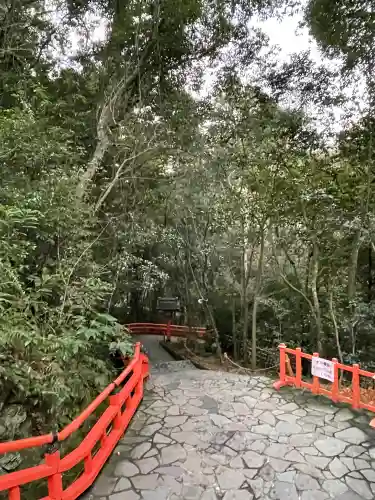 宇佐神宮の{uncategorized: "未分類", other: "その他", undefined: "問題あり", building: "その他建物", grave: "お墓", sacred_gate: "鳥居", guardian: "狛犬", statue: "像", buddha: "仏像", history: "歴史", nature: "自然", garden: "庭園", animal: "動物", pagoda: "塔", temizu: "手水舎", mountain_gate: "山門・神門", sanctuary: "本殿・本堂", subordinate: "末社・摂社", art: "芸術", scenery: "景色", jizo: "地蔵", ema: "絵馬", goshuin: "御朱印", omikuji: "おみくじ", items: "授与品その他", amulet: "お守り", goshuincho: "御朱印帳", eats: "食事", festival: "お祭り", votive_dance: "神楽", shichigosan: "七五三参", wedding: "結婚式", experience: "体験その他", initially: "初詣", around: "周辺", anti_infection: "感染症対策"}