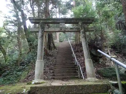 石上神社の鳥居