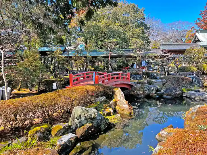 大井神社の庭園