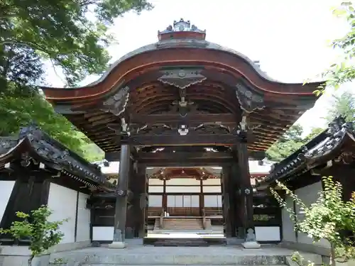 西教寺の山門・神門