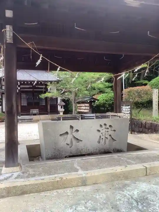 八幡神社(妻木)の手水舎