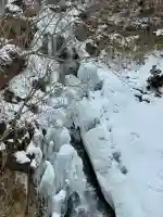 大岩稲荷神社の{uncategorized: "未分類", other: "その他", undefined: "問題あり", building: "その他建物", grave: "お墓", sacred_gate: "鳥居", guardian: "狛犬", statue: "像", buddha: "仏像", history: "歴史", nature: "自然", garden: "庭園", animal: "動物", pagoda: "塔", temizu: "手水舎", mountain_gate: "山門・神門", sanctuary: "本殿・本堂", subordinate: "末社・摂社", art: "芸術", scenery: "景色", jizo: "地蔵", ema: "絵馬", goshuin: "御朱印", omikuji: "おみくじ", items: "授与品その他", amulet: "お守り", goshuincho: "御朱印帳", eats: "食事", festival: "お祭り", votive_dance: "神楽", shichigosan: "七五三参", wedding: "結婚式", experience: "体験その他", initially: "初詣", around: "周辺", anti_infection: "感染症対策"}