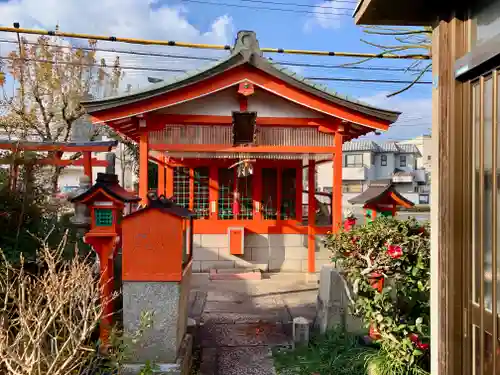 駒竹稲荷神社の本殿