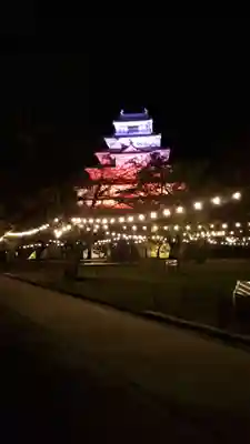 鶴ケ城稲荷神社の周辺