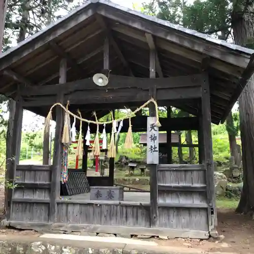 岡田神社の末社