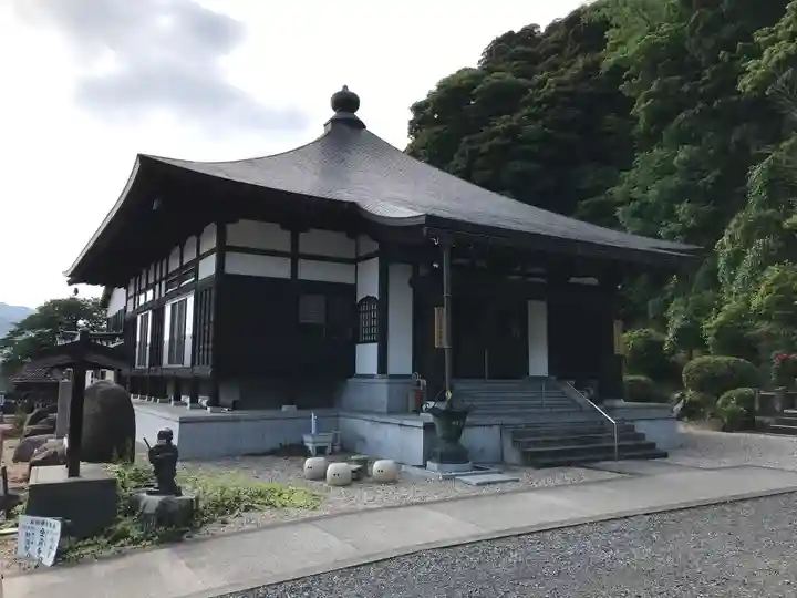 金前寺の本殿・本堂