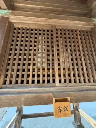 揖夜神社の{uncategorized: "未分類", other: "その他", undefined: "問題あり", building: "その他建物", grave: "お墓", sacred_gate: "鳥居", guardian: "狛犬", statue: "像", buddha: "仏像", history: "歴史", nature: "自然", garden: "庭園", animal: "動物", pagoda: "塔", temizu: "手水舎", mountain_gate: "山門・神門", sanctuary: "本殿・本堂", subordinate: "末社・摂社", art: "芸術", scenery: "景色", jizo: "地蔵", ema: "絵馬", goshuin: "御朱印", omikuji: "おみくじ", items: "授与品その他", amulet: "お守り", goshuincho: "御朱印帳", eats: "食事", festival: "お祭り", votive_dance: "神楽", shichigosan: "七五三参", wedding: "結婚式", experience: "体験その他", initially: "初詣", around: "周辺", anti_infection: "感染症対策"}