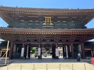 川崎大師（平間寺）の山門・神門