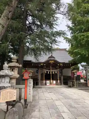 草加神社の本殿・本堂