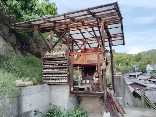 四柱神社の末社・摂社