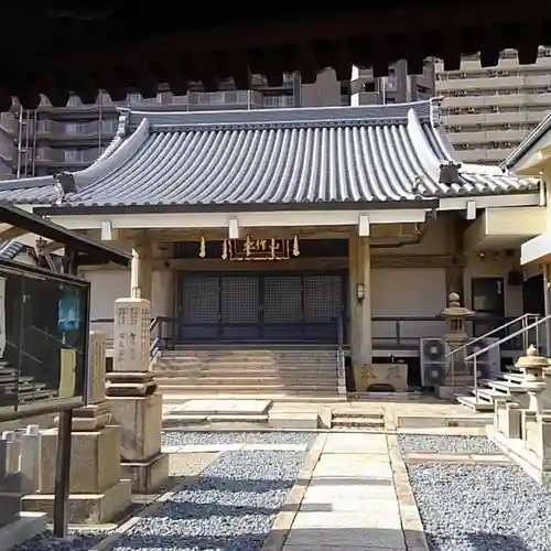 薬王寺の本殿・本堂