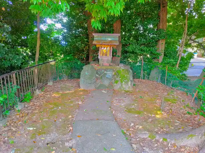 神明加茂社(千秋町加茂)の末社・摂社