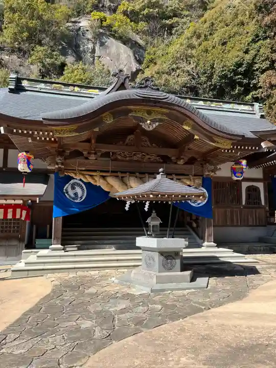 毘沙門堂の{uncategorized: "未分類", other: "その他", undefined: "問題あり", building: "その他建物", grave: "お墓", sacred_gate: "鳥居", guardian: "狛犬", statue: "像", buddha: "仏像", history: "歴史", nature: "自然", garden: "庭園", animal: "動物", pagoda: "塔", temizu: "手水舎", mountain_gate: "山門・神門", sanctuary: "本殿・本堂", subordinate: "末社・摂社", art: "芸術", scenery: "景色", jizo: "地蔵", ema: "絵馬", goshuin: "御朱印", omikuji: "おみくじ", items: "授与品その他", amulet: "お守り", goshuincho: "御朱印帳", eats: "食事", festival: "お祭り", votive_dance: "神楽", shichigosan: "七五三参", wedding: "結婚式", experience: "体験その他", initially: "初詣", around: "周辺", anti_infection: "感染症対策"}