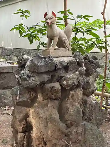 錦春稲荷大明神(東京都)