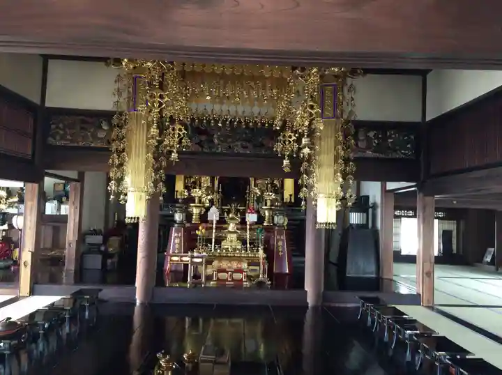 長遠寺の本殿・本堂