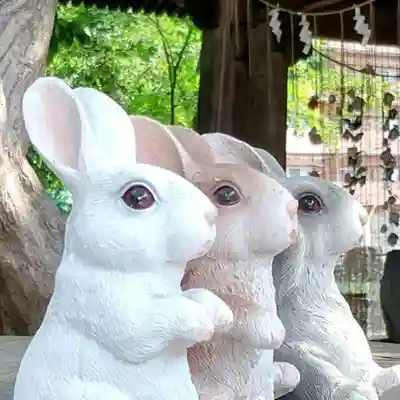 彌彦神社　(伊夜日子神社)の像