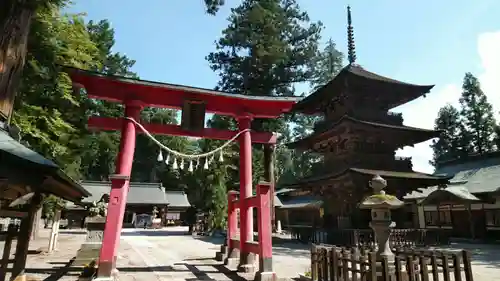 若一王子神社の鳥居