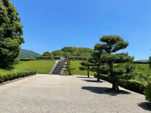 崇神天皇　山邊道勾岡上陵(奈良県)